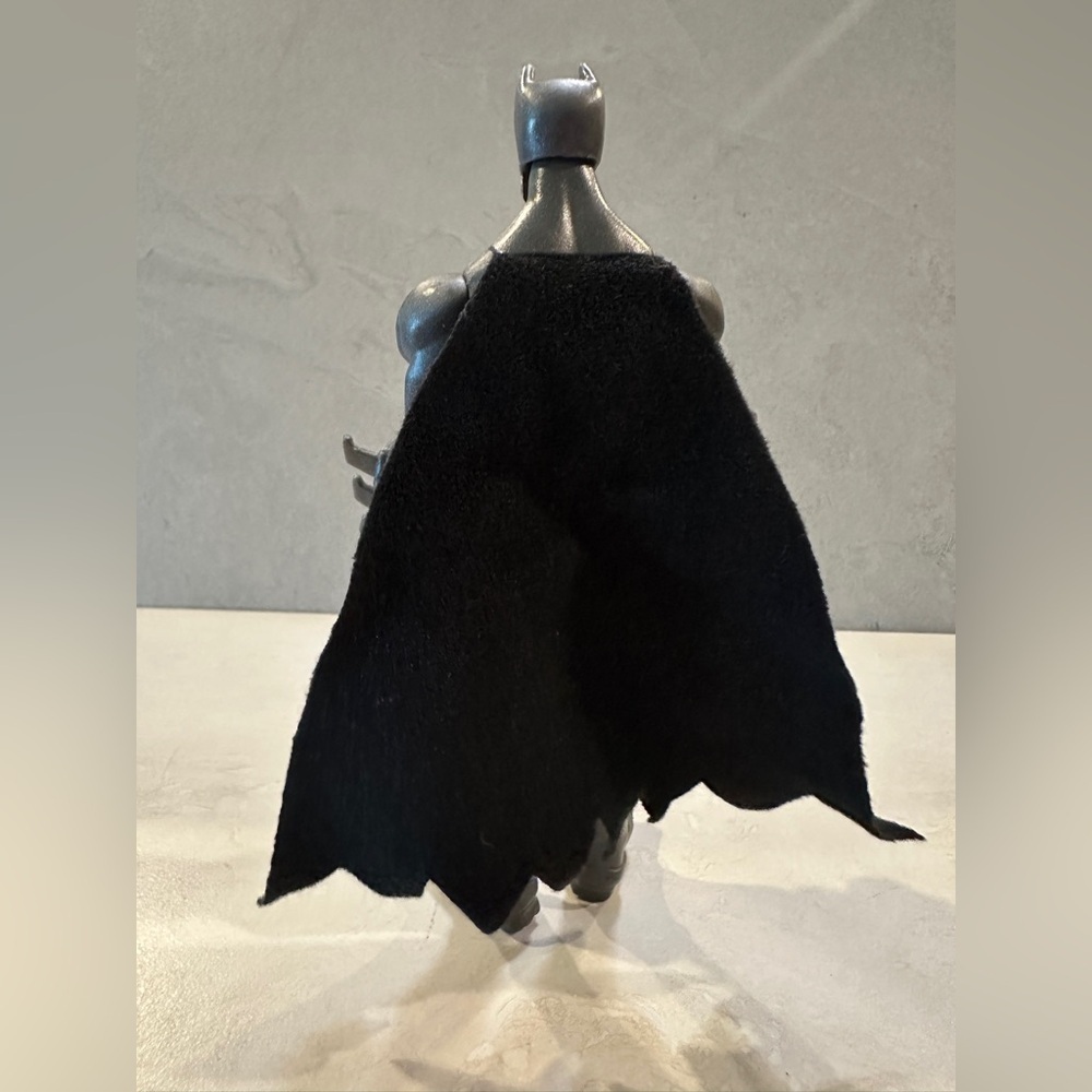 2011 Mattel DC Comics Batman Power Attack 6" Figure - Batman Battle Gauntlet - Picture 3 of 5